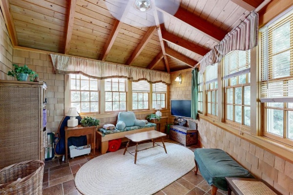 The CAVU Mansion on Bellevue image 14