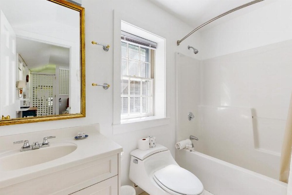 The CAVU Mansion on Bellevue image 20