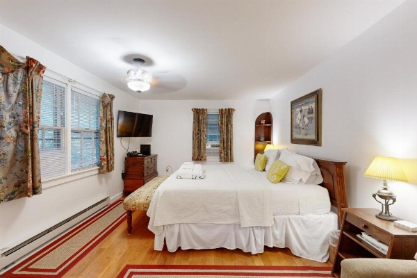 The CAVU Mansion on Bellevue image 21