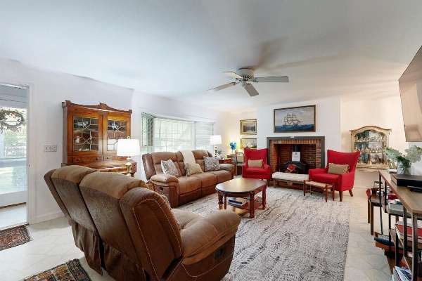 The CAVU Mansion on Bellevue image 6